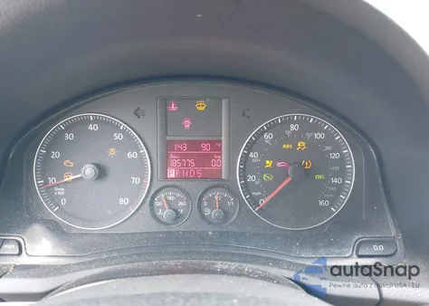 2008 Volkswagen Jetta Wolfsburg Edition z USA, uszkodzony, nr VIN 3VWRJ71K98M157111